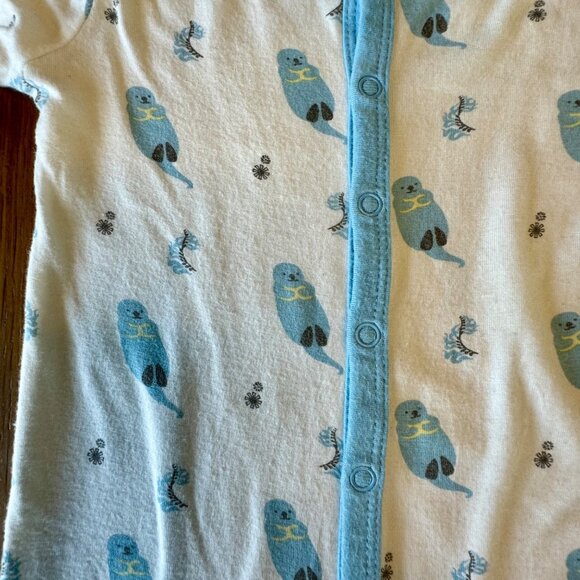 KYTE BABY Cuddle Otter Snap Romper 6-12 Mos Bamboo Playsuit Otters Pajamas HTF - Picture 3 of 6